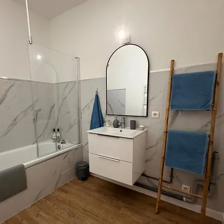 Апартаменты Le Cocon Entre Douceur Et Nature *